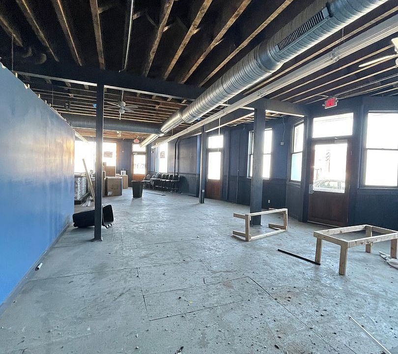 2nd image of 109 E Mitchell St #11612572