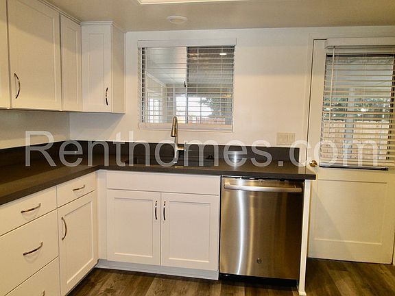 5th image of 7925 Michelle Dr