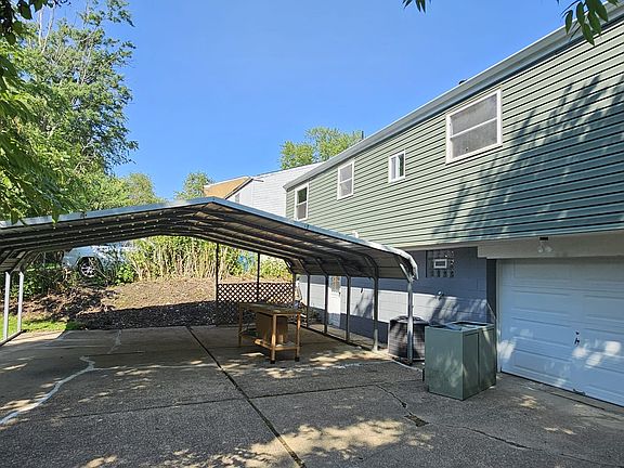 2nd image of 7988 Aber Rd
