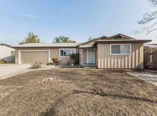 1436 S Fairway St, Visalia, CA 93277