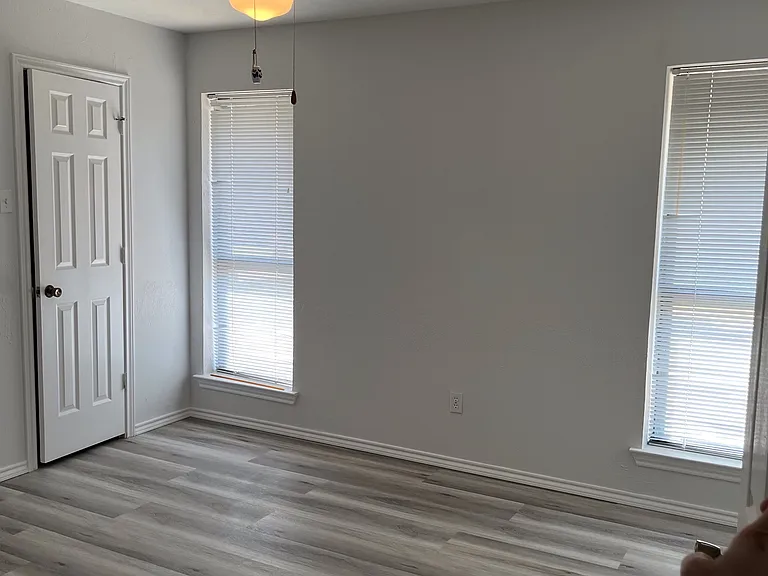 1225 Stonewall St — Photo 16