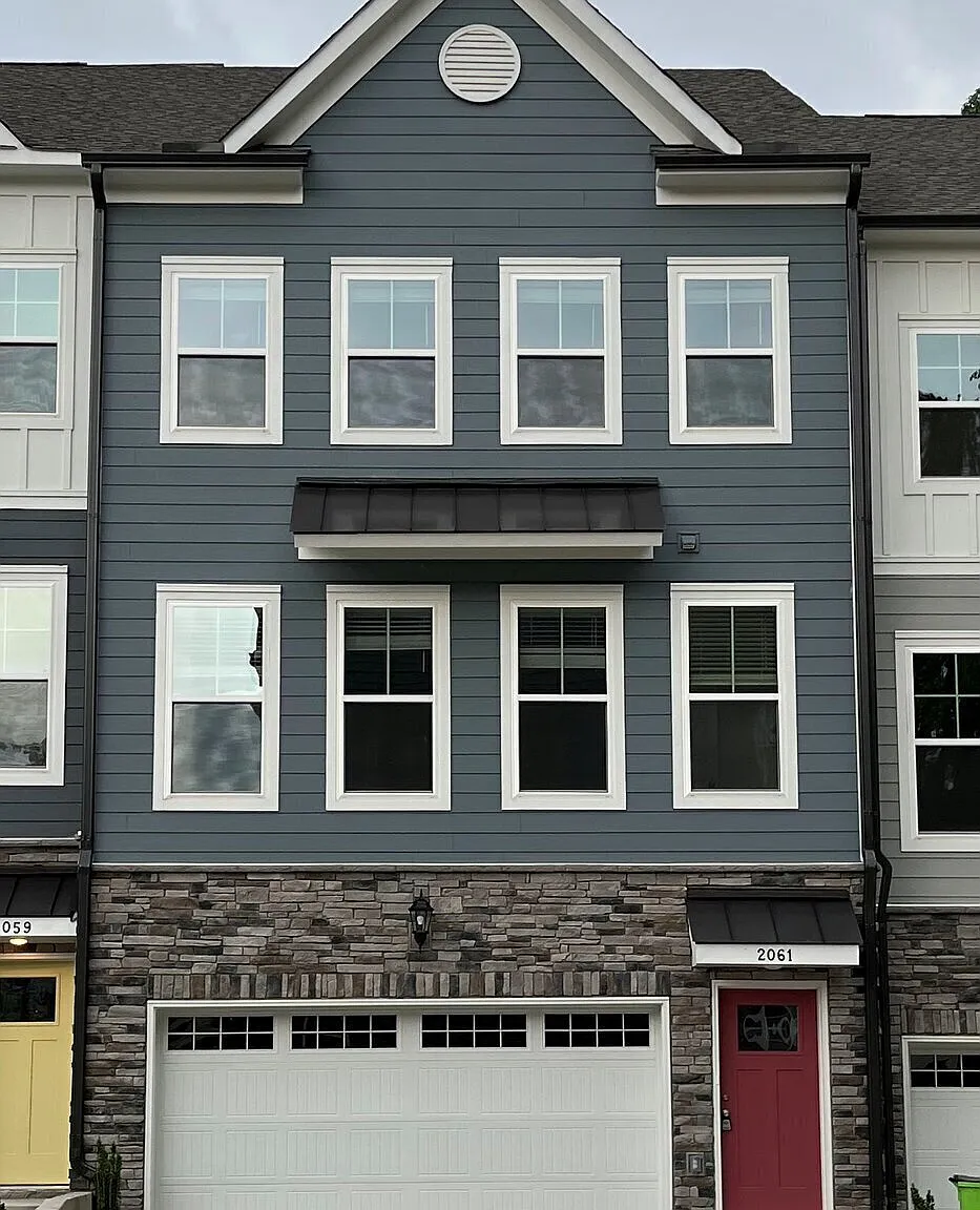 4 bed, 3.5 bath, 2201 sqft, $2,245 — Photo 1