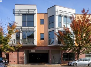 838 SE 38th Ave UNIT 301, Portland, OR 97214
