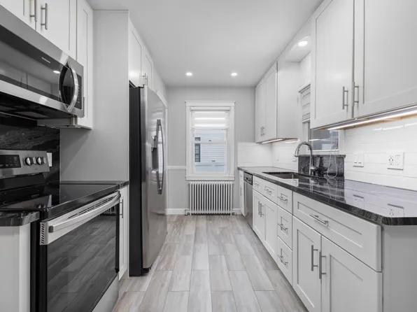 5 Holten Ave, Newport, RI 02840