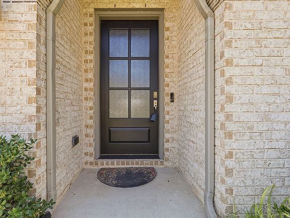 3rd image of 5640 Pradera Rd