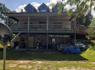695 Justus Case Mountain Pl, Hendersonville, NC 28792