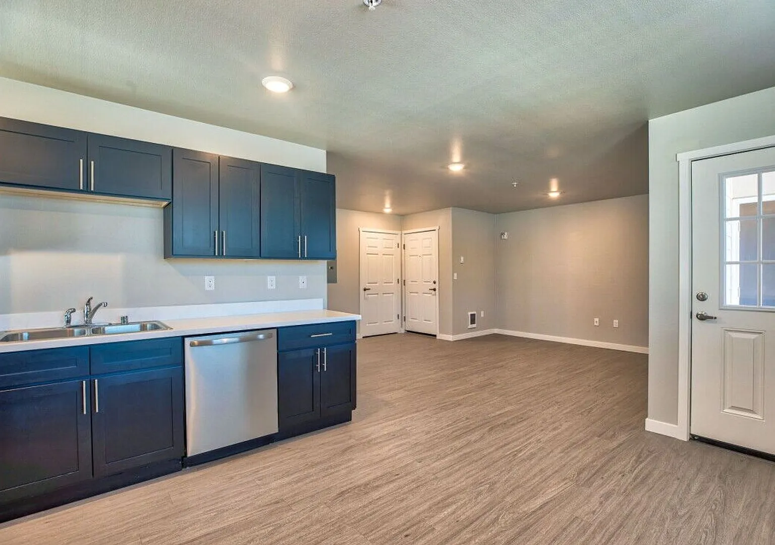 The Edge Apartments — Photo 4