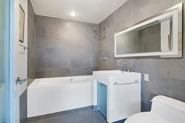 Rented by Golden Lioness Corp | media 22