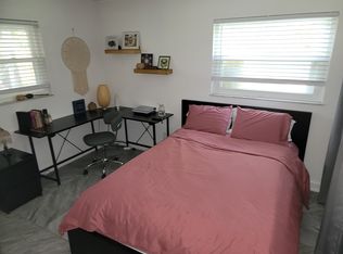 1901 McKinley St, Clearwater, FL 33765