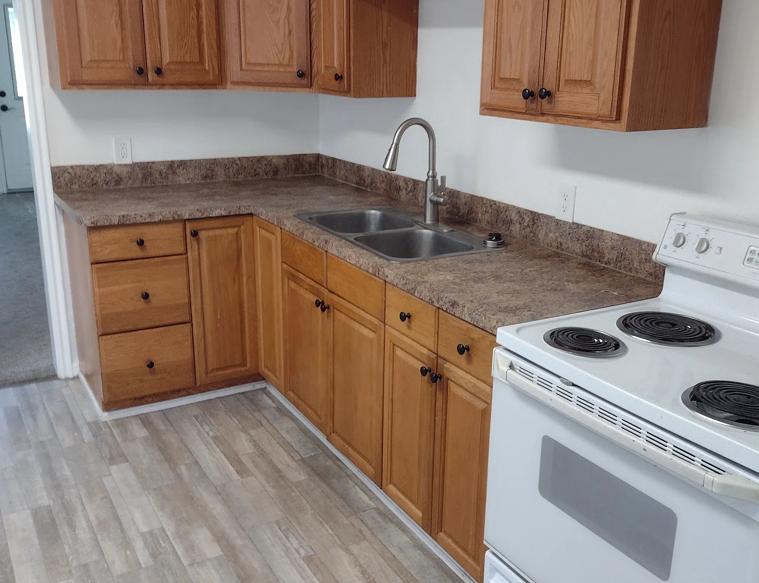 2 bed, 900 sqft, $1,115 — Photo 3