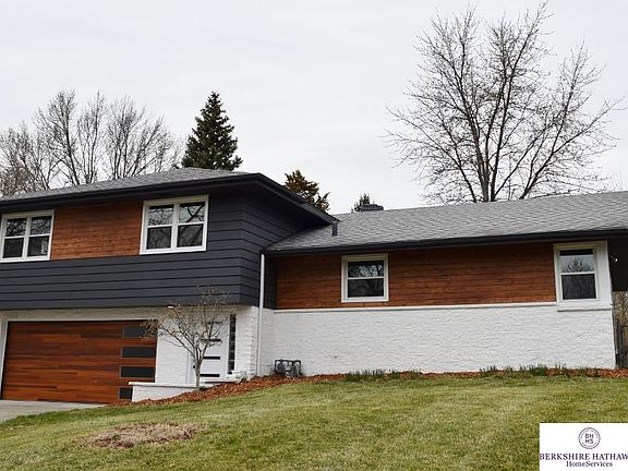 3rd image of 2560 Holly St