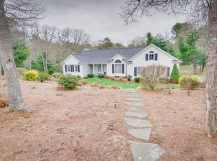 19 Forest Hills Rd, Cotuit, MA 02635