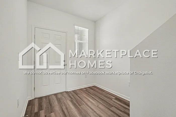 12014 Sylvia St — Photo 3