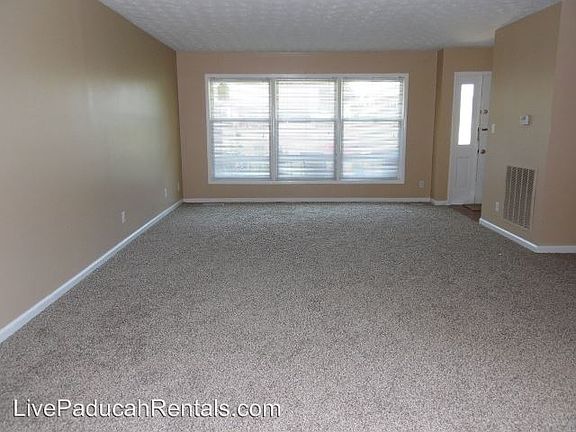 4th image of 3530 Jenn Ann Ave