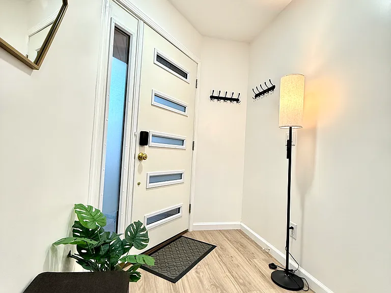 3229 S Sherbourne Dr — Photo 81