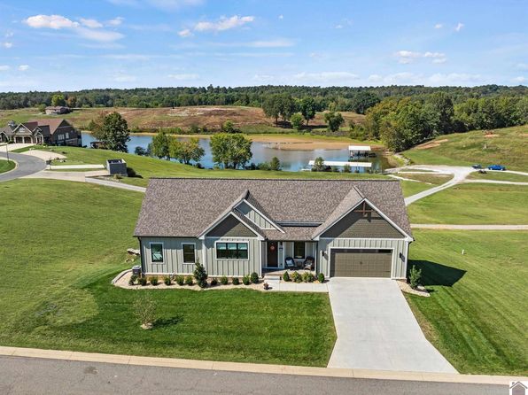 426 Moon Bay Dr, Kuttawa, KY 42055