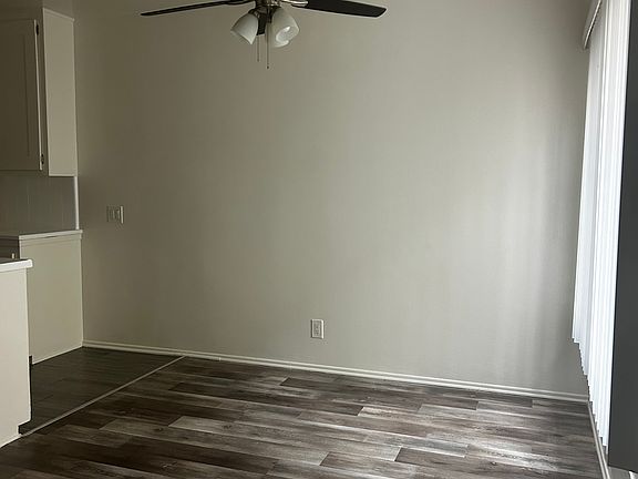 4th image of 11555 Riverside Dr APT 3