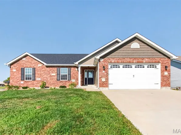 13 Berkshire Ct, Troy, MO 63379