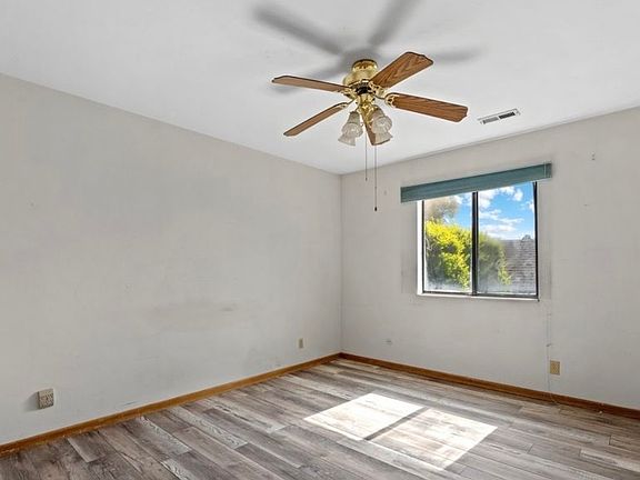 4th image of 301 W Lehow Ave APT 12