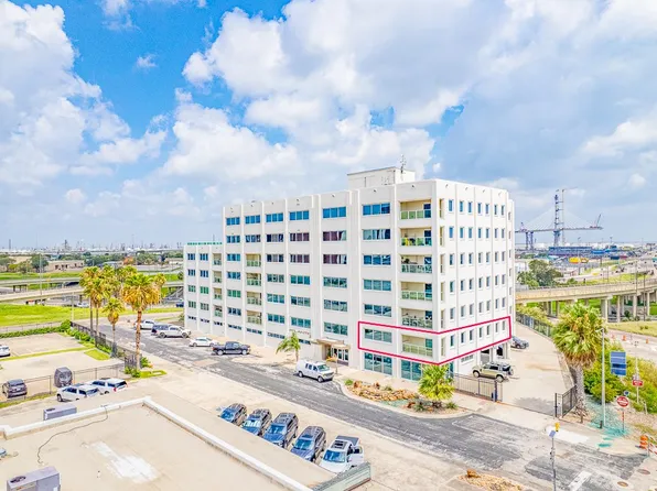 901 N Upper Broadway Street #203, Corpus Christi, TX 78401