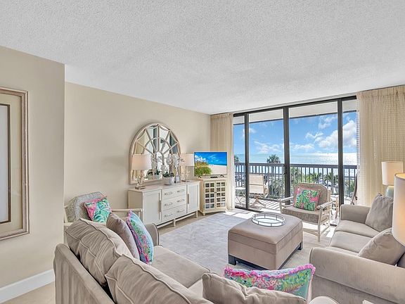 2nd image of 4141 Ocean Dr APT 405