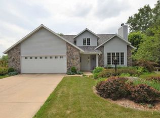 1205 Bay De Noc Ct, Green Bay, WI 54311