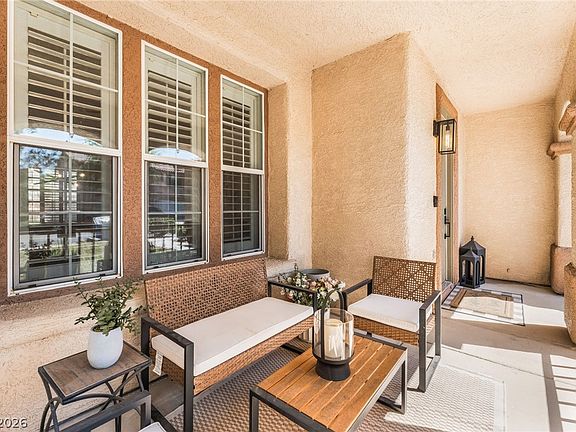 4th image of 3016 Carbondale St