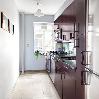 Sold by Stribling | media 7