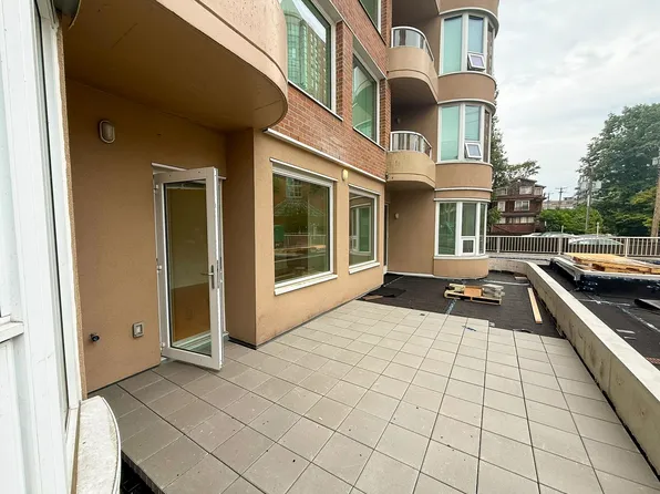 1845 Robson St #101, Vancouver, BC V6G 1E4
