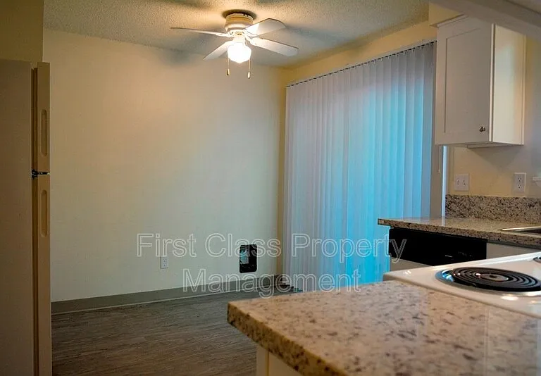 1673 Dollar St — Photo 7
