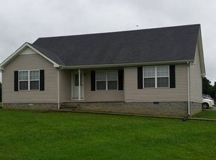 415 Trent Rd, Lafayette, TN 37083