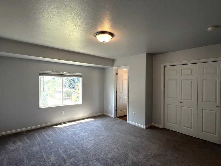 1517 W 600 N — Photo 11