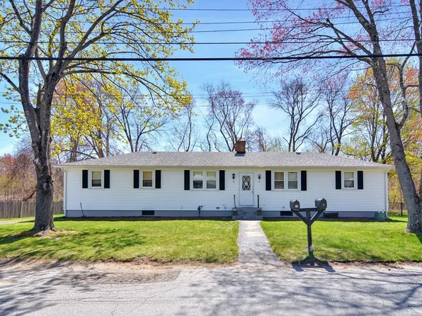 13-15 Genetti St, Bedford, MA 01730