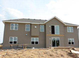 242 Owls Lane, Kewaskum, WI 53040