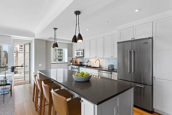 Rented by Douglas Elliman | media 14