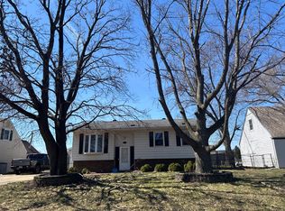 129 Cedarwood Ave, Bolingbrook, IL 60440