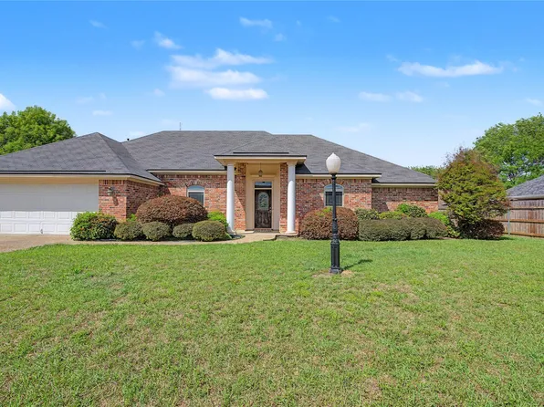 5062 Longstreet Pl, Bossier City, LA 71112