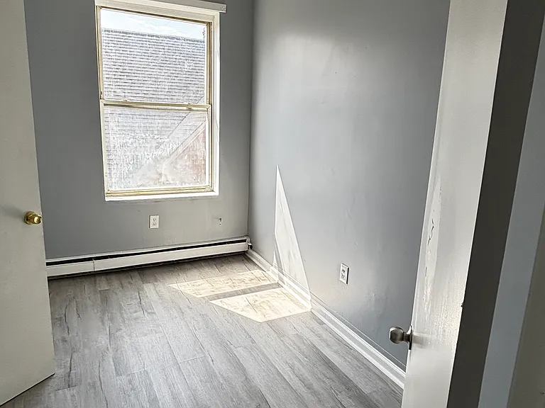 281-283 Wethersfield Ave #C2 — Photo 7