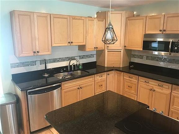 4th image of 5333 Hillock Way