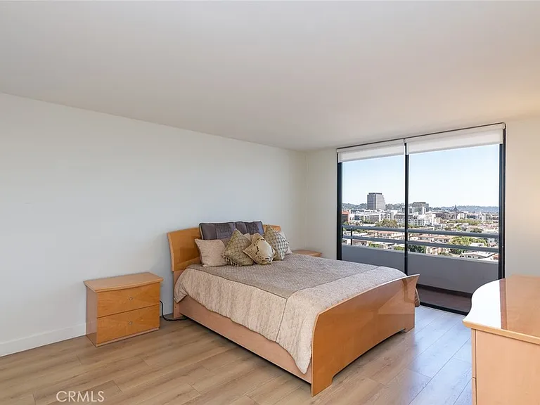 345 Pioneer Dr #1404 — Photo 17