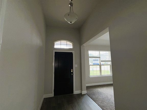 4th image of 3728 Walnut Ridge Dr
