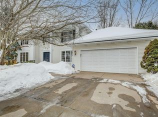 5945 Keithson Dr, Shoreview, MN 55126