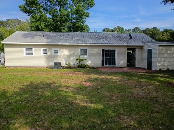 109 Colchester Pl, Wilmington, NC 28409