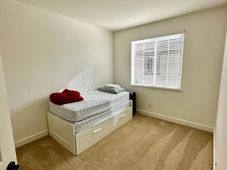 2355 Gibbons St — Photo 13