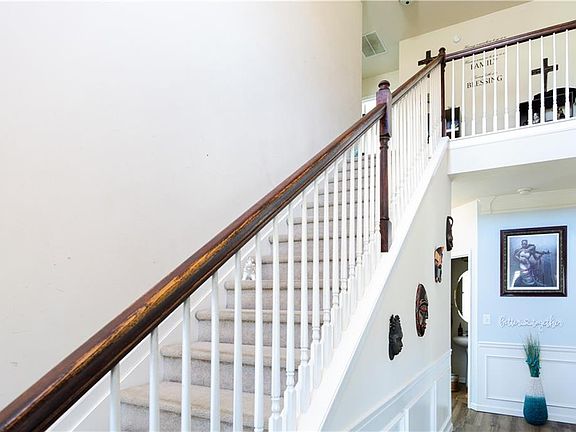 5th image of 7 Whiterock Rd