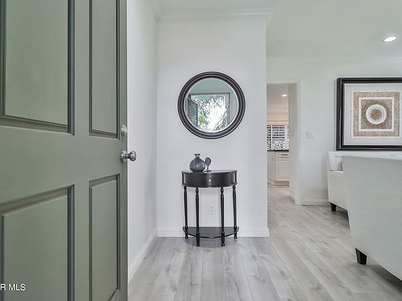 3rd image of 2810 Shoreview Cir