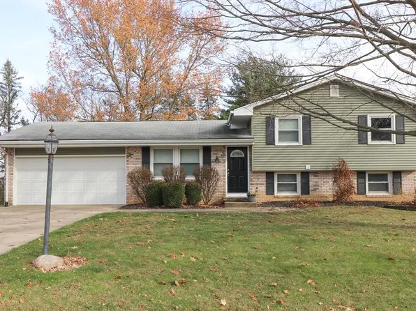 18 Sussex Ct W, Lexington, OH 44904