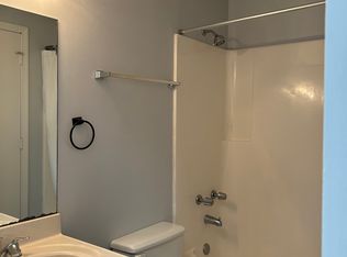 225 NW Barr Rd APT D, Grain Valley, MO 64029