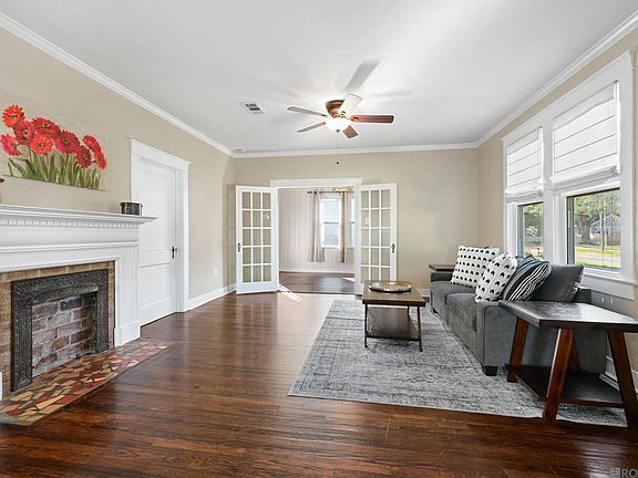 5th image of 1525 S Eugene St