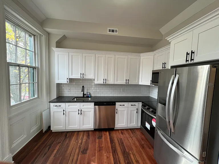 151 W Maple Ave #5 — Photo 14